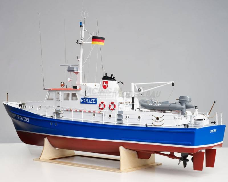 Polizeiboot W3 BK 1:25 mit Beschlagsatz